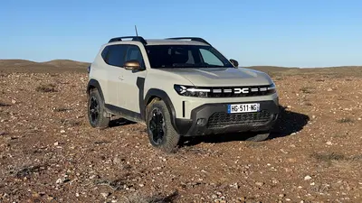 Dacia Duster, la 4x4 che ha tutto: ibrida, GPL, trazione integrale e cambio automatico [VIDEO]