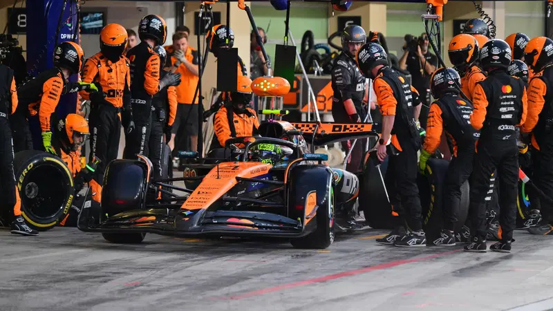 McLaren da record: dominio totale in F1 e tassa d&rsquo;iscrizione da capogiro per il 2026! La lista completa