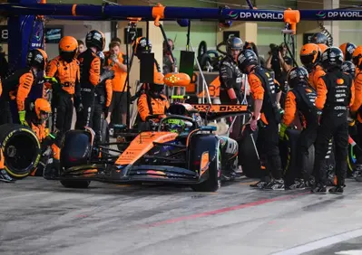 McLaren da record: dominio totale in F1 e tassa d’iscrizione da capogiro per il 2026! La lista completa