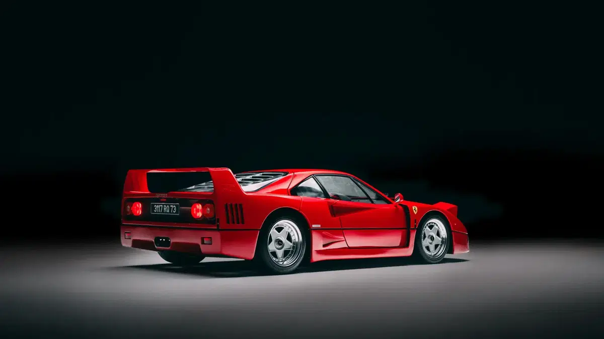 La Ferrari F40 di Alain Prost è stata venduta all’asta: ecco quanto vale oggi (2)