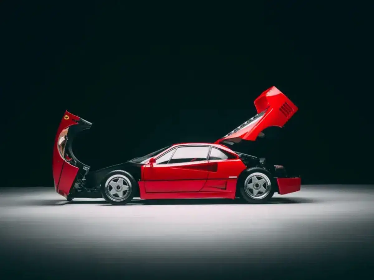 La Ferrari F40 di Alain Prost è stata venduta all’asta: ecco quanto vale oggi (3)