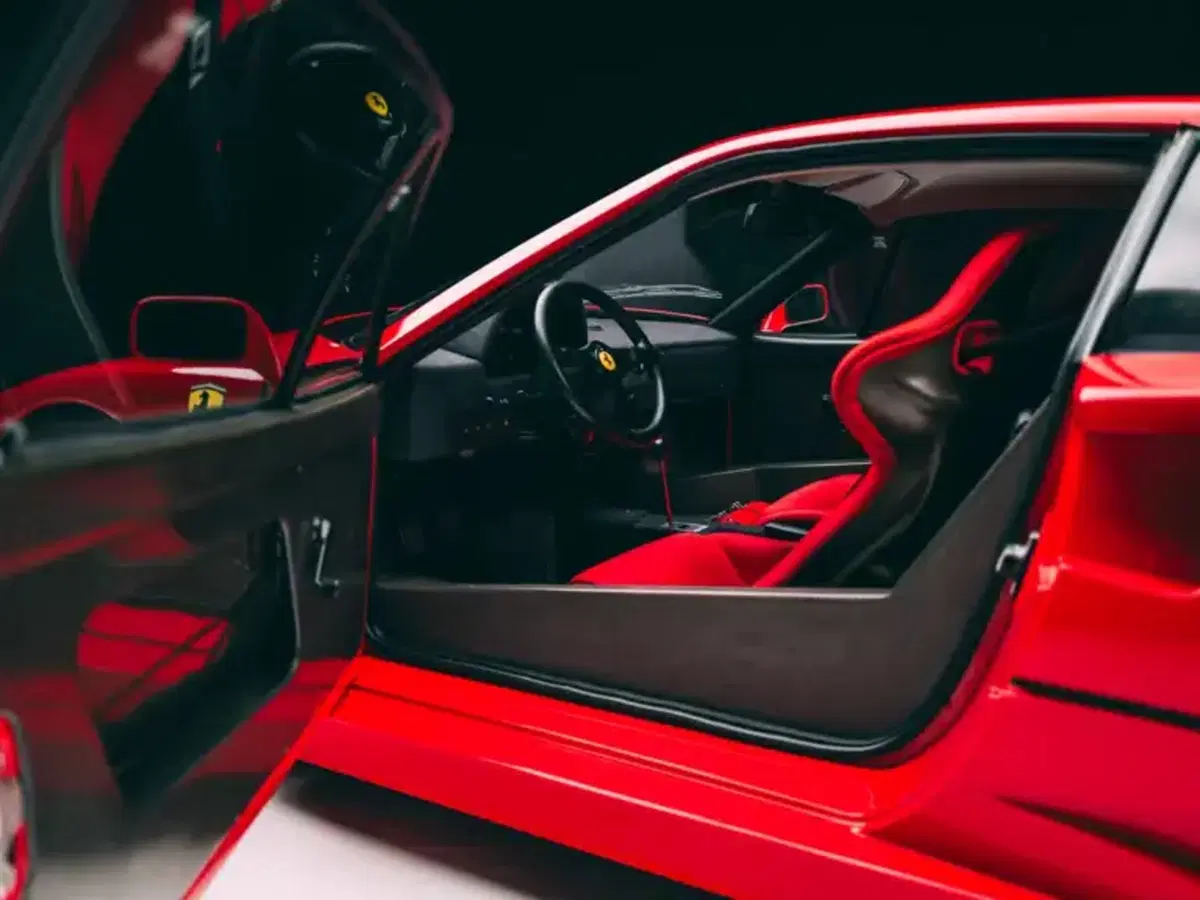 La Ferrari F40 di Alain Prost è stata venduta all’asta: ecco quanto vale oggi (7)