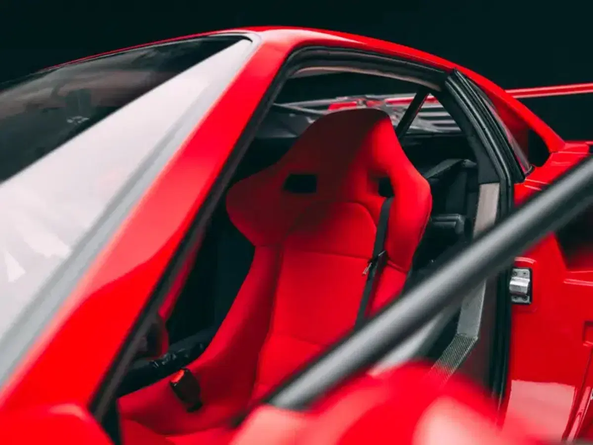 La Ferrari F40 di Alain Prost è stata venduta all’asta: ecco quanto vale oggi (9)