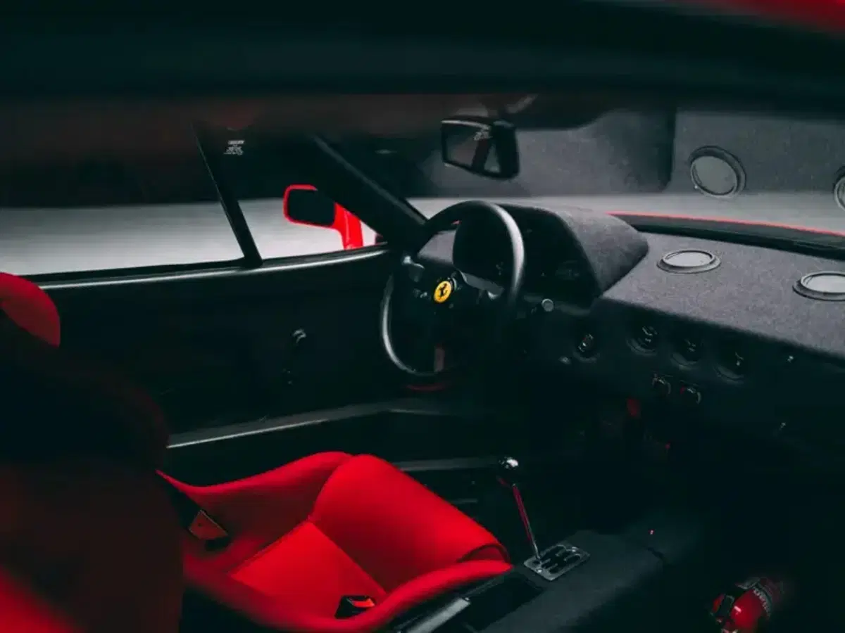 La Ferrari F40 di Alain Prost è stata venduta all’asta: ecco quanto vale oggi (12)