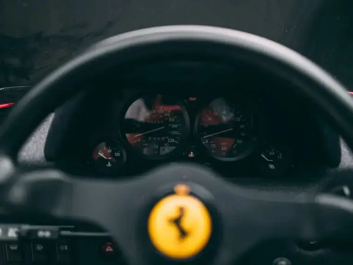 La Ferrari F40 di Alain Prost è stata venduta all’asta: ecco quanto vale oggi (15)