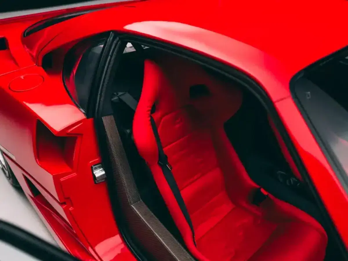 La Ferrari F40 di Alain Prost è stata venduta all’asta: ecco quanto vale oggi (17)