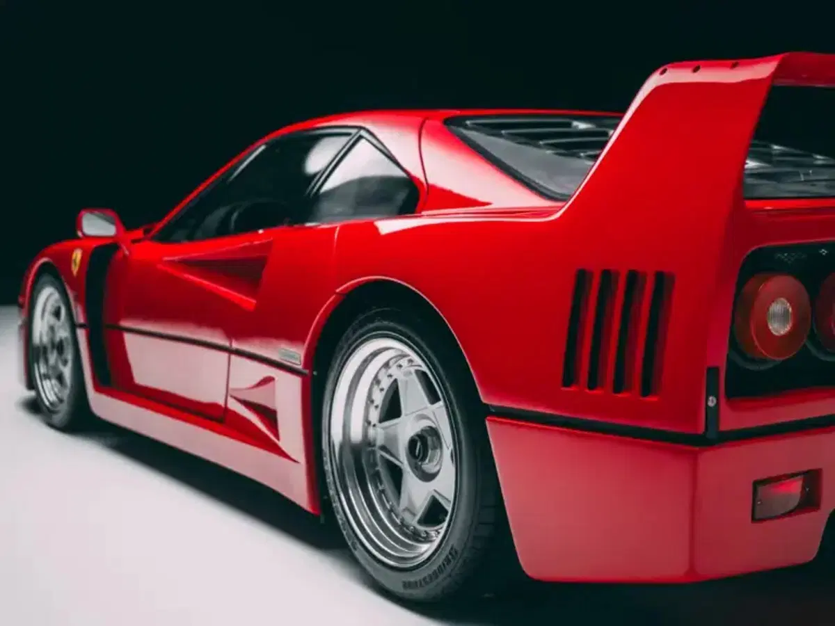 La Ferrari F40 di Alain Prost è stata venduta all’asta: ecco quanto vale oggi (31)
