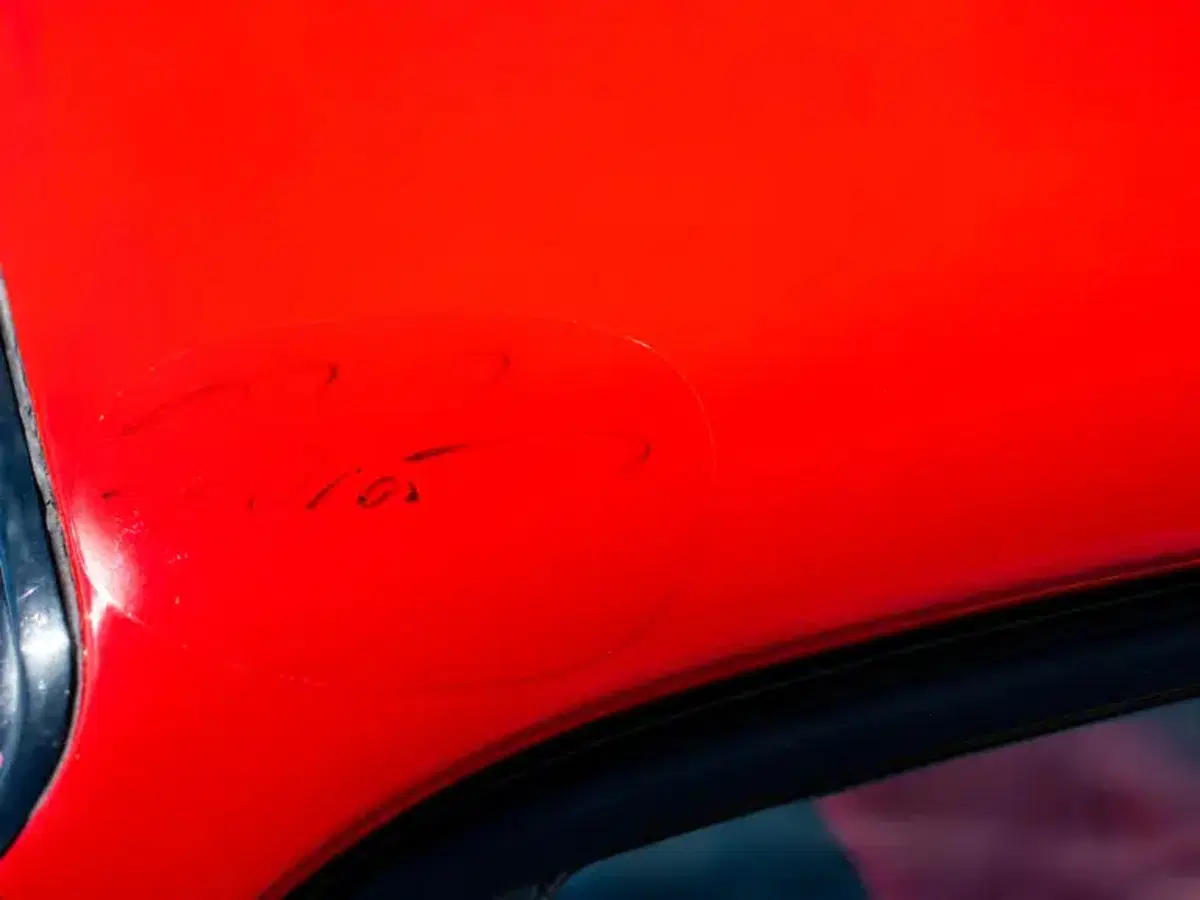 La Ferrari F40 di Alain Prost è stata venduta all’asta: ecco quanto vale oggi (32)