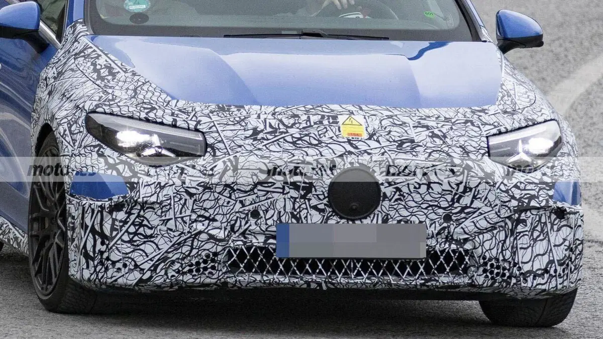 Mercedes-AMG CLA Shooting Brake 2027: i test invernali svelano la futura wagon sportiva di Stoccarda (7)