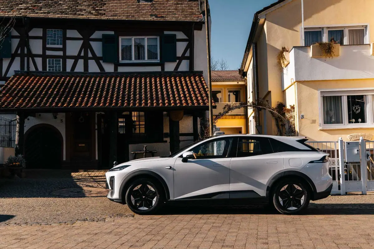 Changan accelera in Europa: investimenti, design italiano e due SUV elettrici pronti per l’Italia (13)