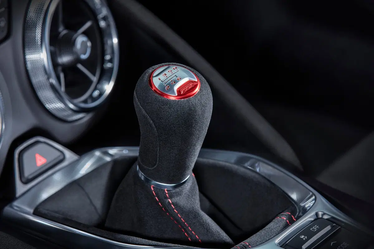Chevrolet Camaro ZL1, svelate le prestazioni. Sono da urlo (9)