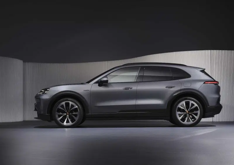 Porsche Cayenne (2025-->>) (2)