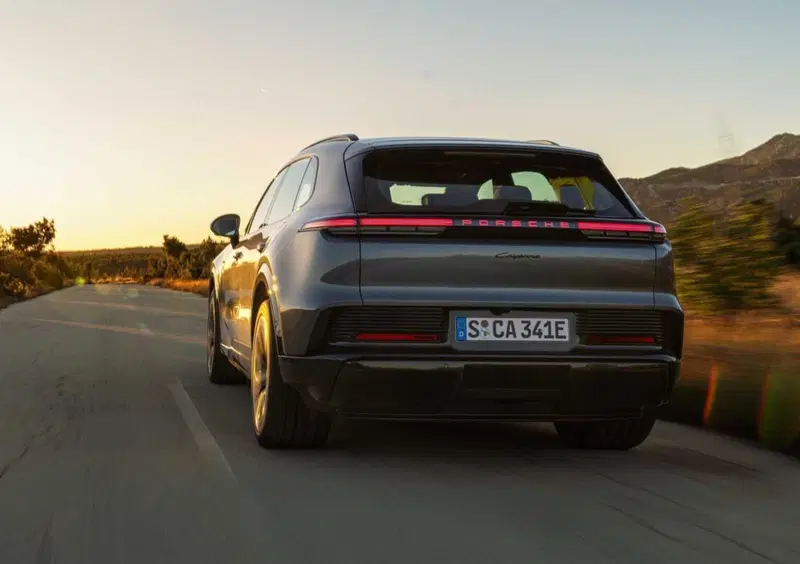 Porsche Cayenne (2025-->>) (9)