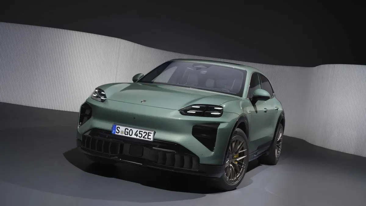 Porsche Cayenne turbo electric