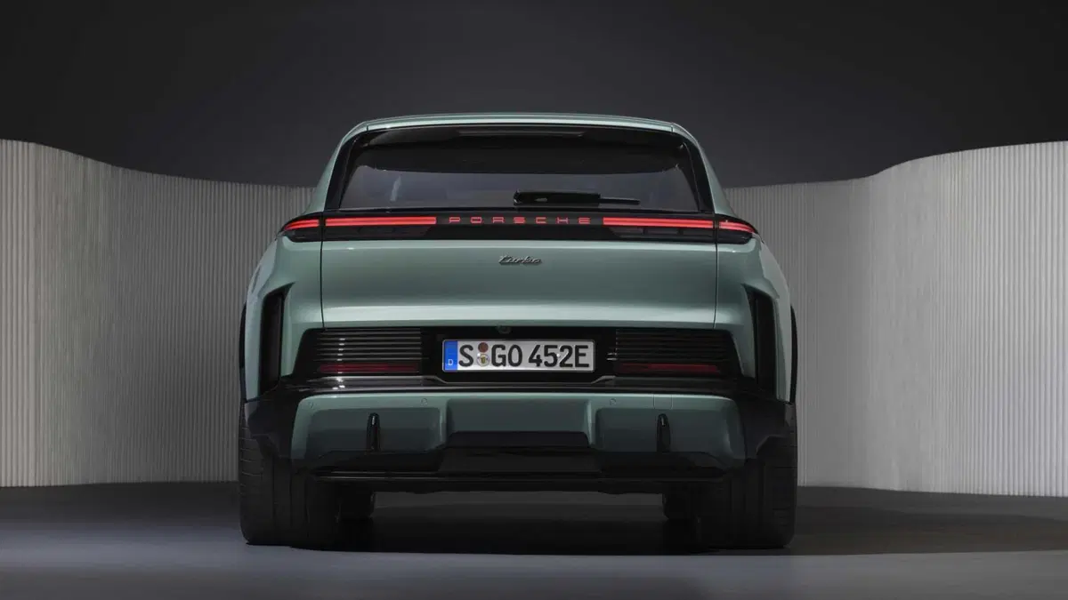 Porsche Cayenne turbo electric (4)