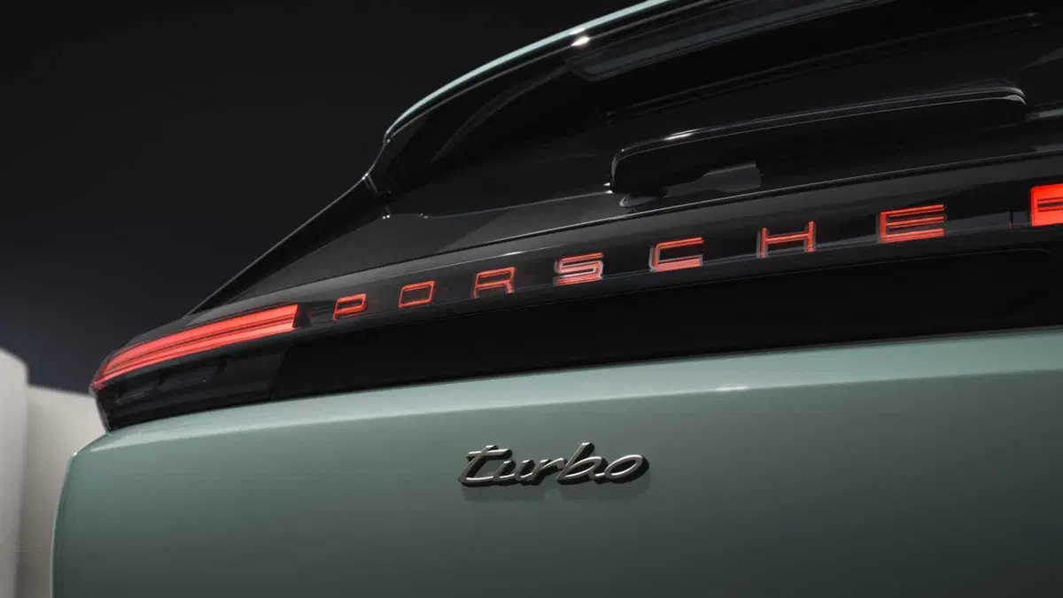 Porsche Cayenne turbo electric (12)