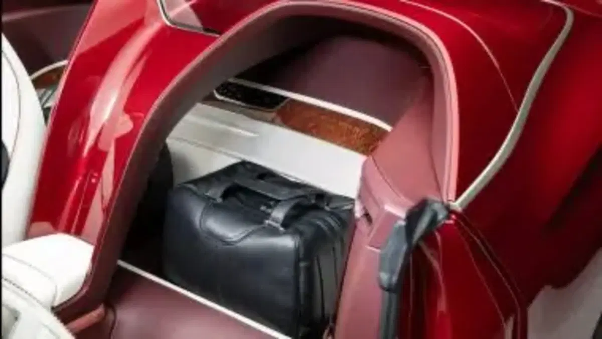 La Bentley più rara degli ultimi anni si svaluta come un’auto normale (6)