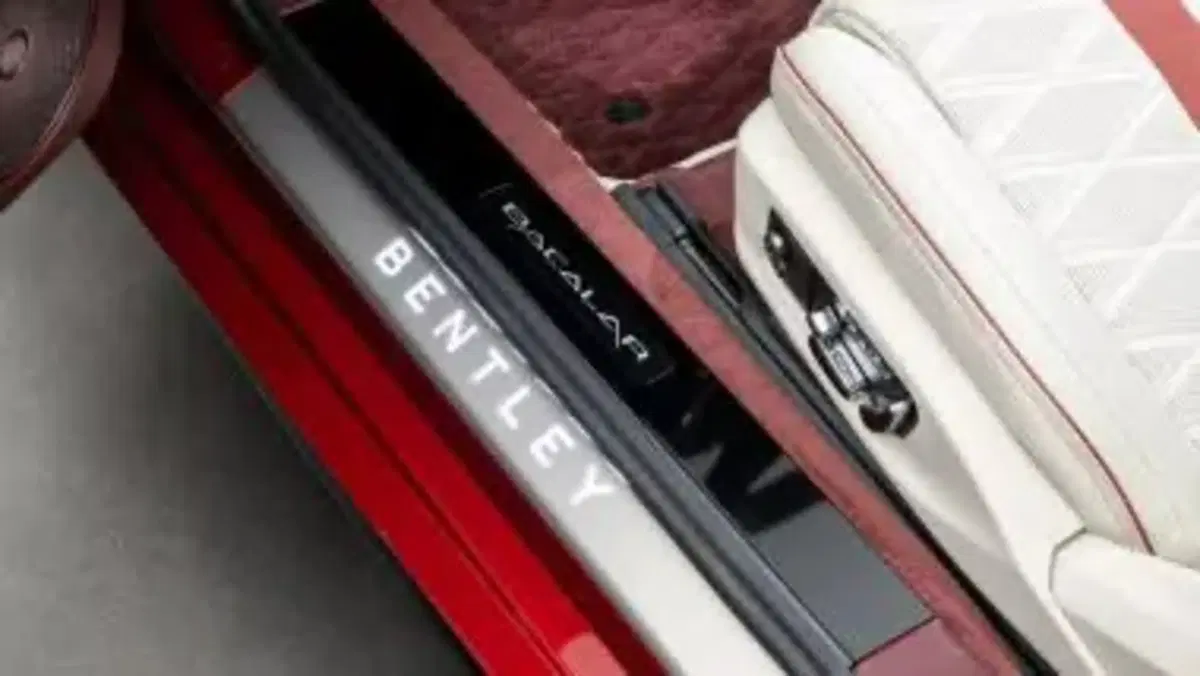 La Bentley più rara degli ultimi anni si svaluta come un’auto normale (9)