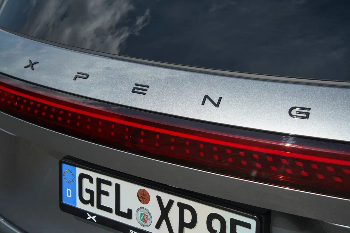 Xpeng G9 (16)
