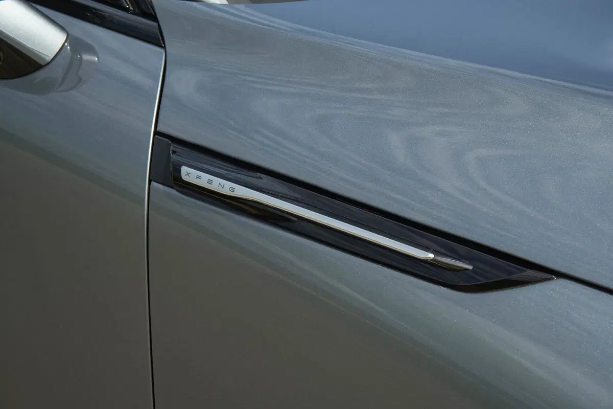 Xpeng G9 (24)