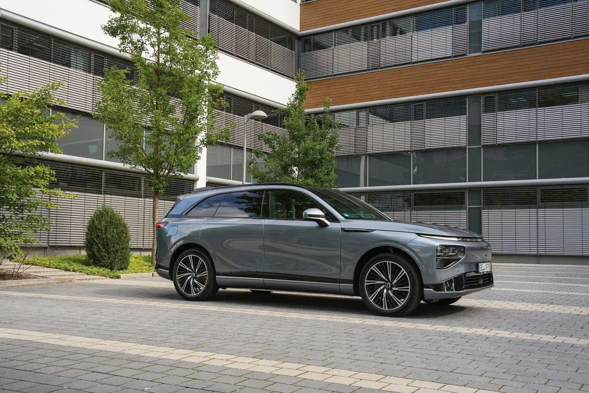Xpeng G9 (27)