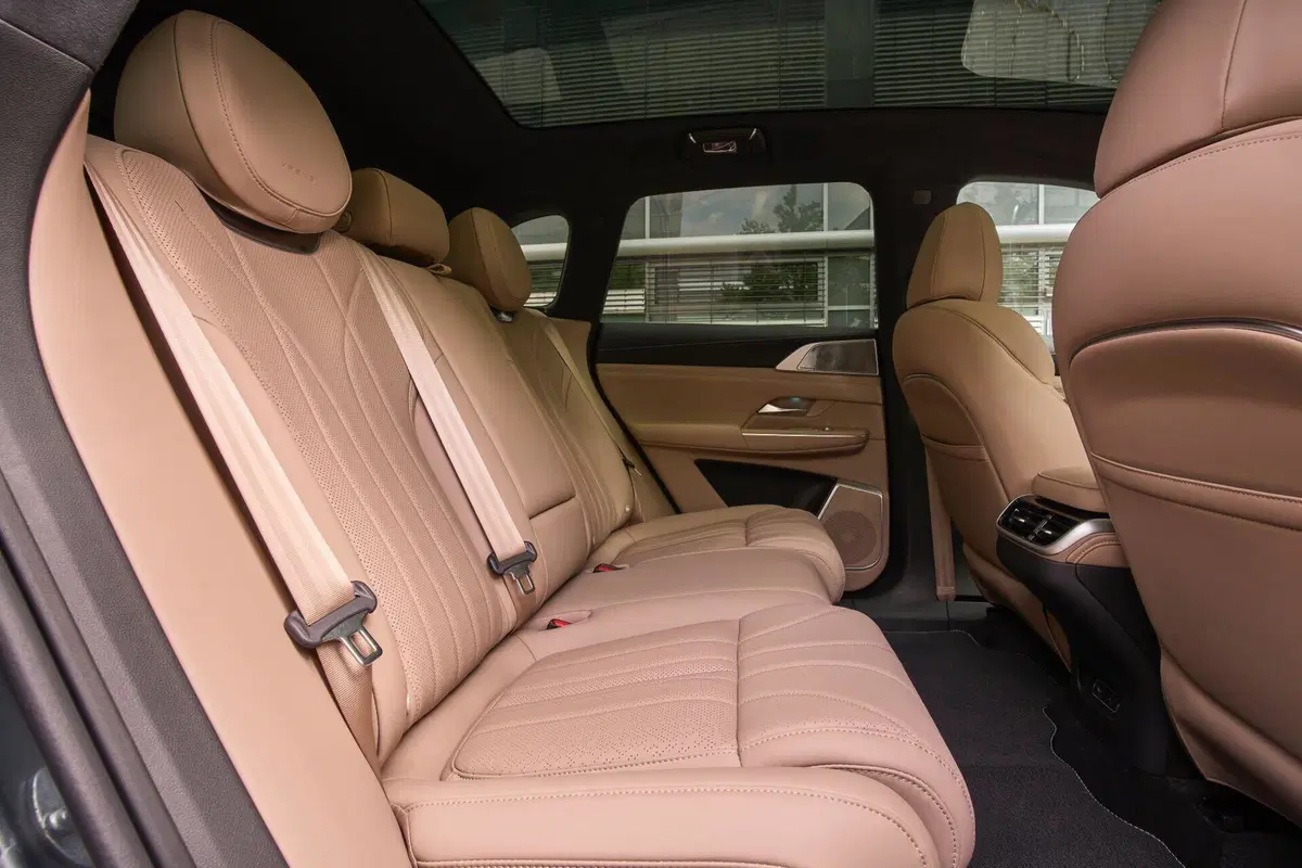 Xpeng G9 (40)