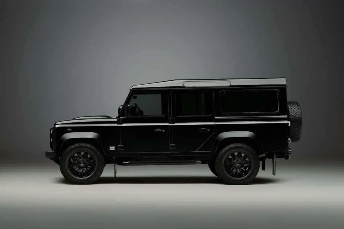 Land Rover Classic Defender V8: un ritorno al futuro che profuma di nostalgia (6)