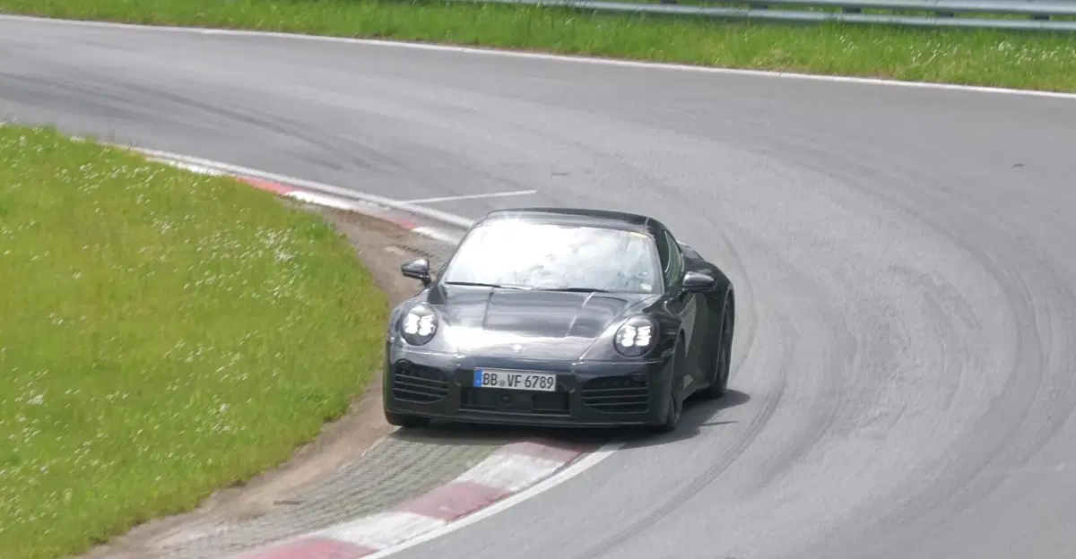 Porsche 911 Turbo Touring: 701 CV per chi odia mettersi in mostra (2)