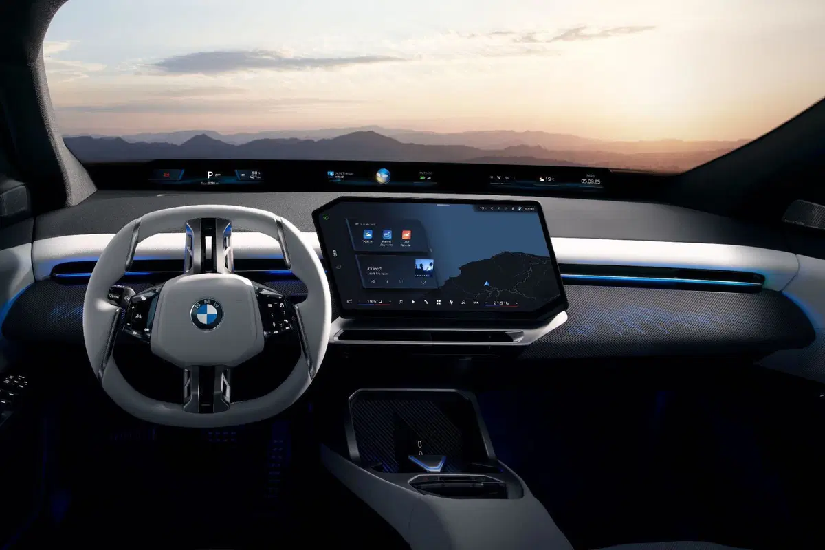 Interni della nuova BMW iX3 2026 (16)