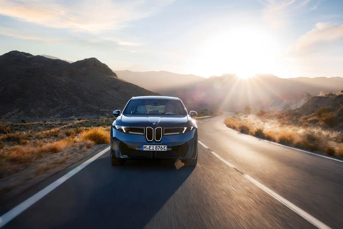 BMW iX3 2026: prova, pregi e difetti della nuova SUV elettrica Neue Klasse da 69.900 euro (2)