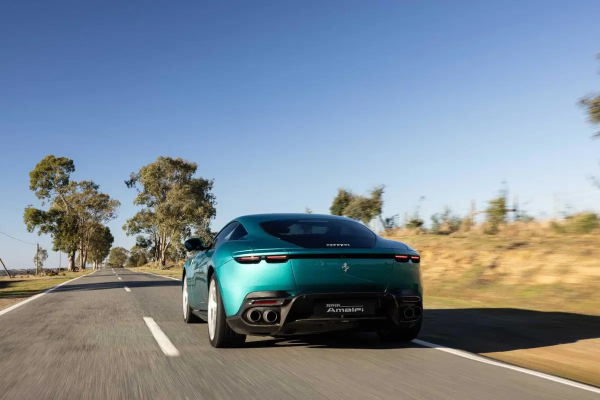 Ferrari Amalfi: 640 CV e design raffinato per la nuova GT che sostituisce la Roma (10)