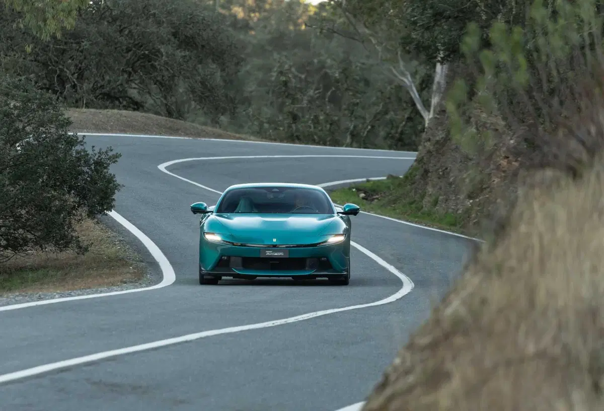 Ferrari Amalfi: 640 CV e design raffinato per la nuova GT che sostituisce la Roma (11)