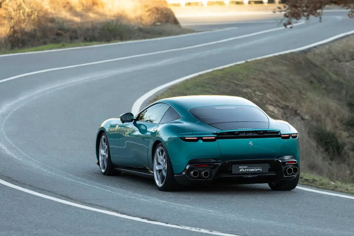 Ferrari Amalfi: 640 CV e design raffinato per la nuova GT che sostituisce la Roma (12)