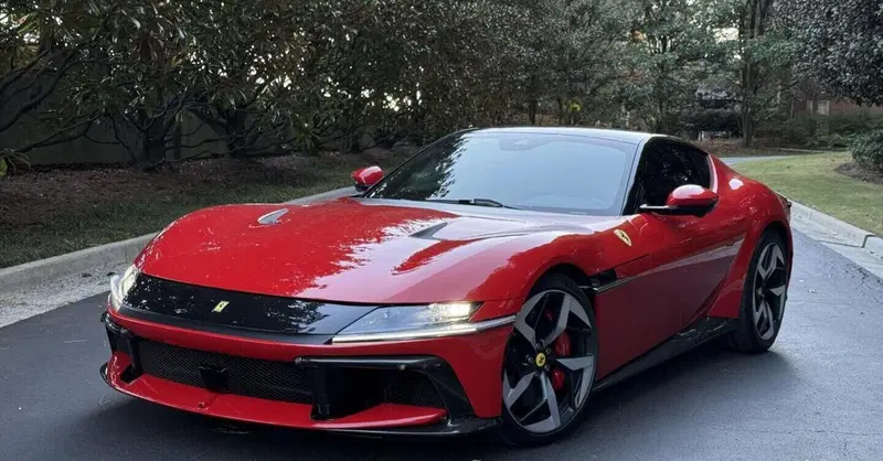 Ferrari 12Cilindri, dal sogno all&rsquo;incubo: 800 km, un incidente e la vendita immediata 
