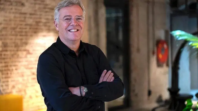 L'ex CEO di Lynk &amp; Co svela perch&eacute; l'industria auto frena sull'elettrico