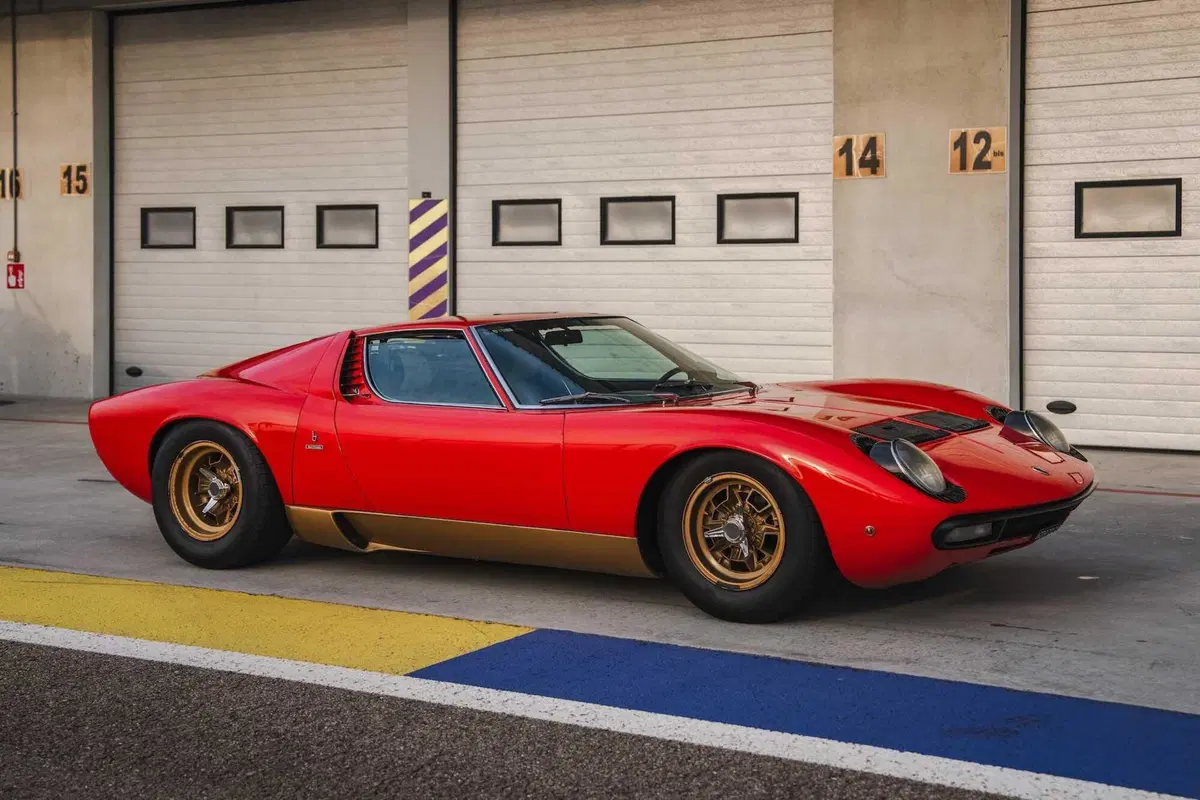 La Lamborghini Miura più preziosa al mondo: abbiamo guidato l’auto personale di Ferruccio Lamborghini (4)