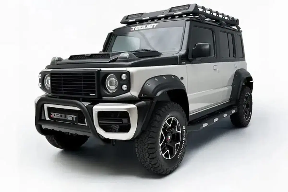 Jimny o Defender? Ecco la mini Land Rover firmata Suzuki (7)