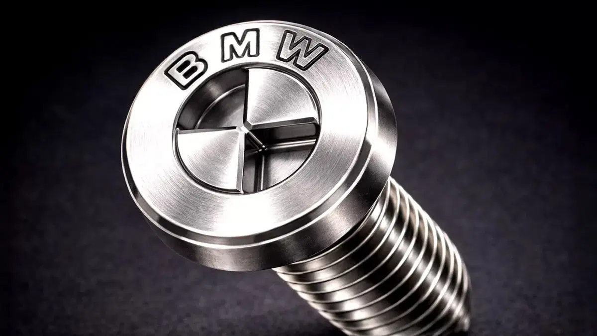 Le nuove viti BMW bloccano le riparazioni fai-da-te: cosa cambia per i proprietari (2)