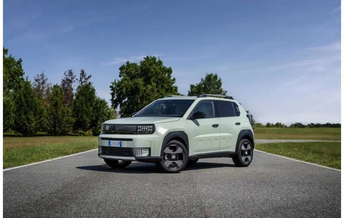 Auto più vendute novembre 2025: Fiat Panda inarrestabile, ma i cinesi conquistano il podio elettrico (2)