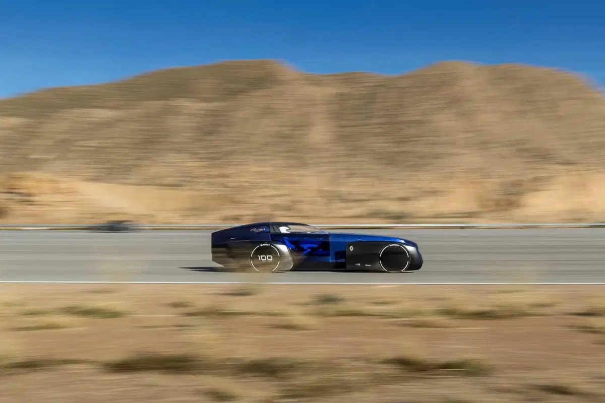 Sembra la Batmobile, ma è un laboratorio su ruote: la Renault Filante Record fa oltre 1.000 km senza ricaricare