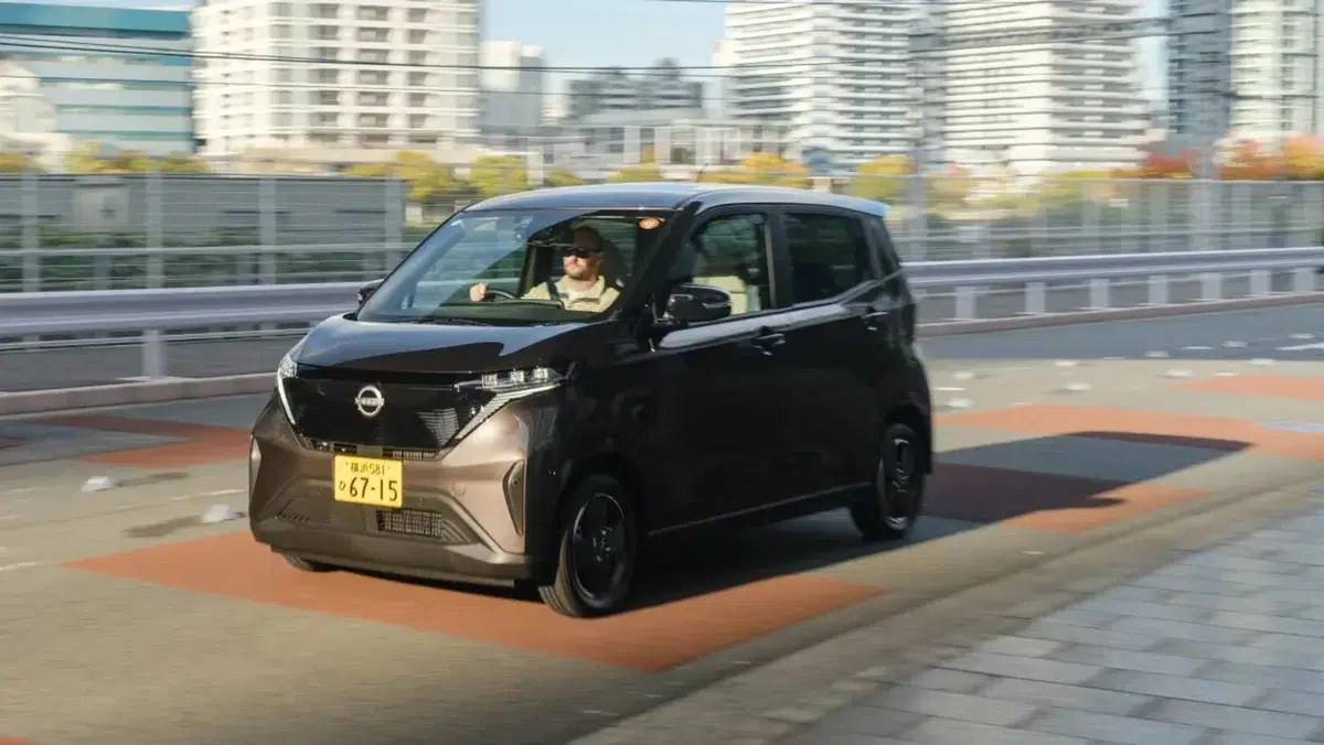 Nissan Sakura 2026: la kei-car elettrica che può rivoluzionare la mobilità europea