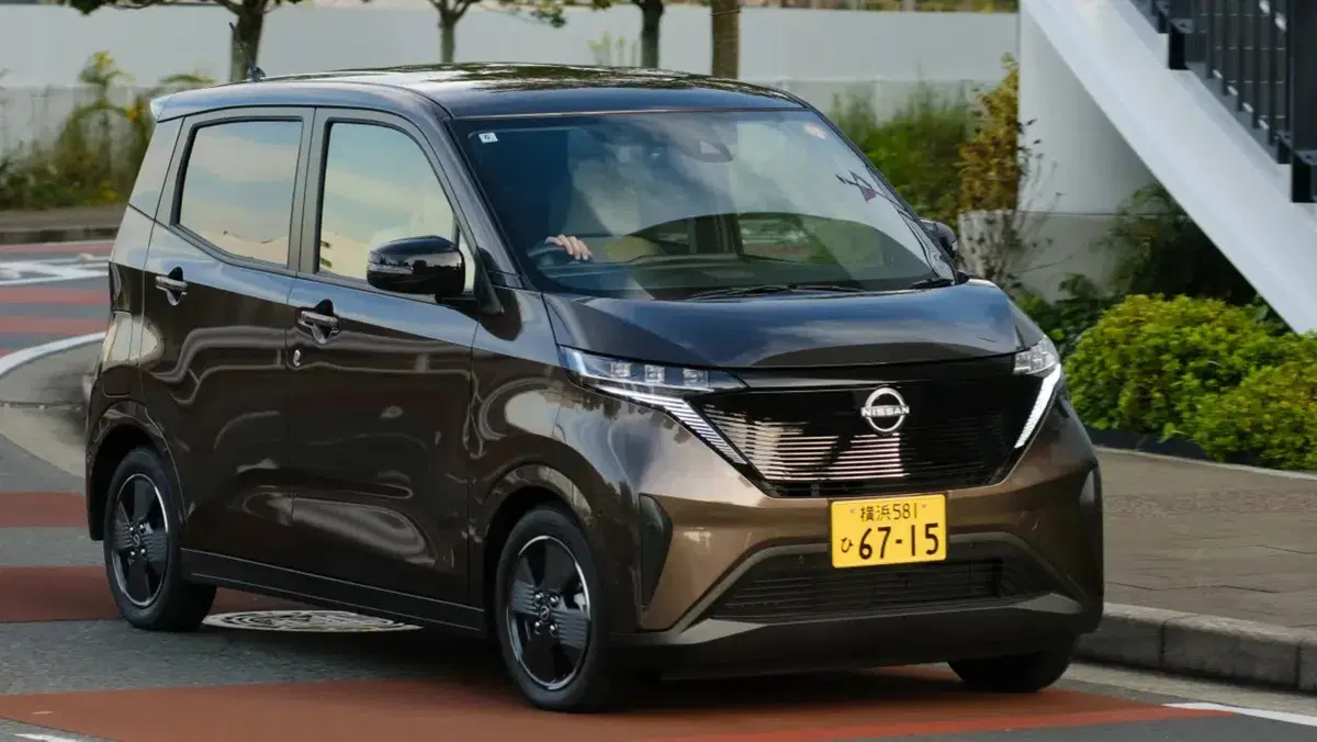 Nissan Sakura 2026: la kei-car elettrica che può rivoluzionare la mobilità europea (4)
