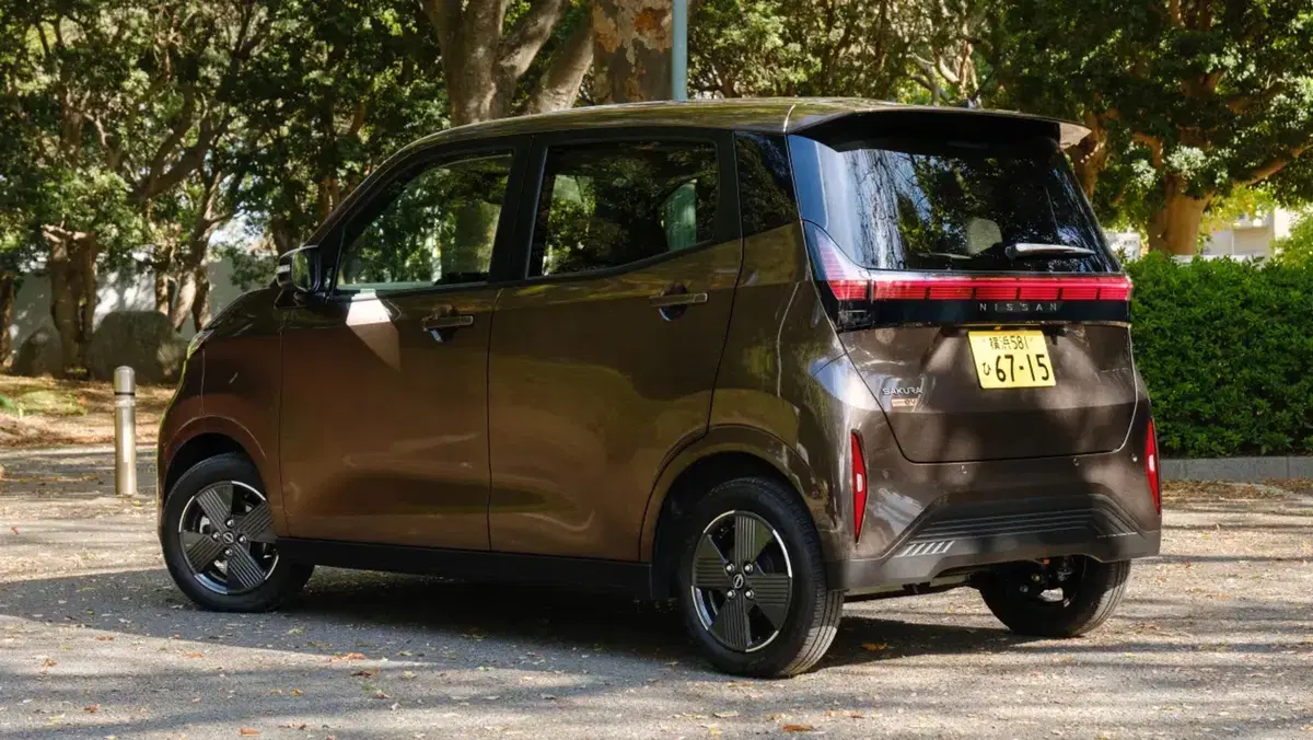 Nissan Sakura 2026: la kei-car elettrica che può rivoluzionare la mobilità europea (6)