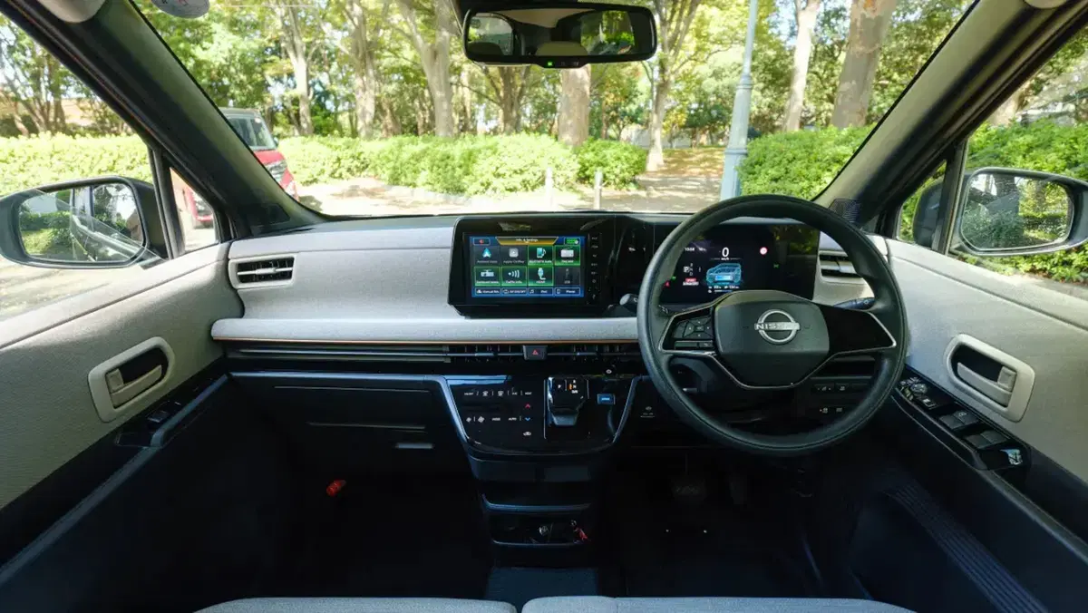Nissan Sakura 2026: la kei-car elettrica che può rivoluzionare la mobilità europea (11)