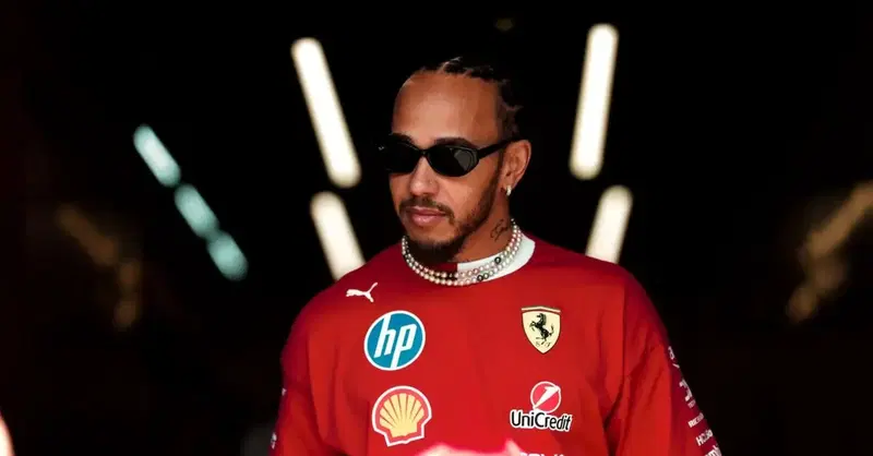 F1. &ldquo;Hamilton? Avrebbe dovuto andarsene dalla Ferrari dopo tre GP&rdquo;: Arturo Merzario punge sul 2025 dell'inglese