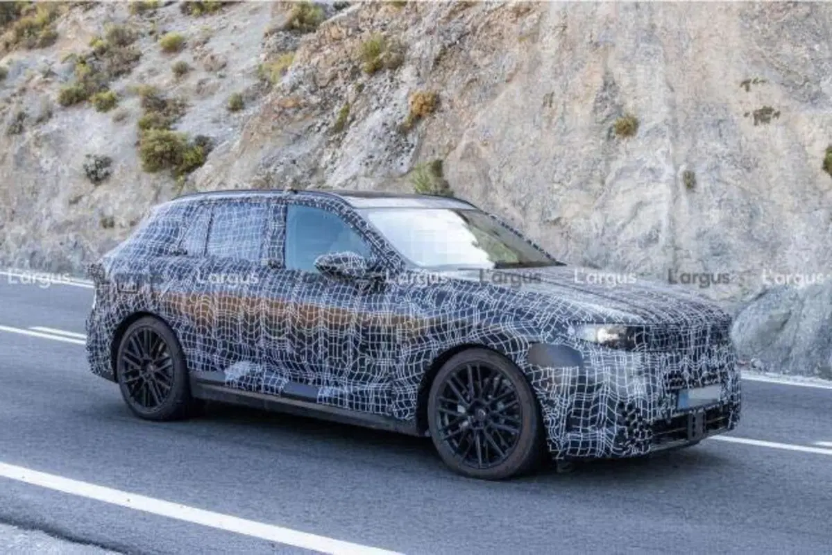 BMW X5 2026: il SUV di lusso si rinnova con termico, elettrico e… idrogeno (2)