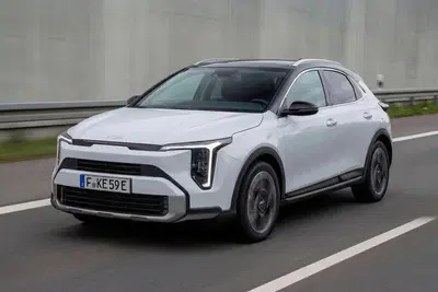 Kia XCeed 2026: il crossover coreano si reinventa con un restyling profondo