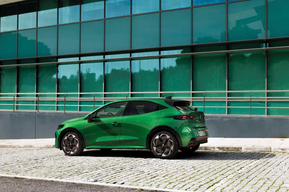 Renault Clio 6 E-Tech 160: i consumi reali dell'ibrida sono davvero così bassi? (9)