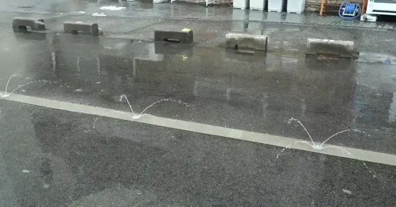 Il trucco giapponese che scioglie la neve sulle strade: perch&eacute; in Europa non lo usiamo