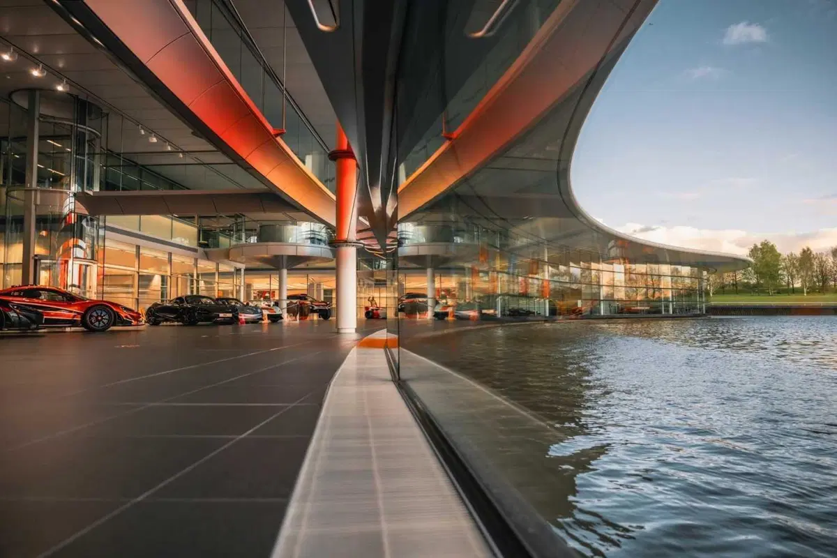 McLaren conquista Hollywood: ecco perché il quartier generale del team F1 è la star segreta dei blockbuster (6)